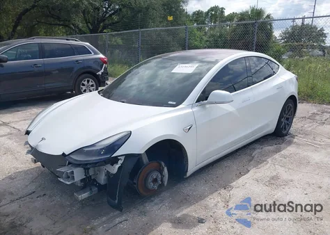 2018 Tesla Model 3 Long Range/Mid Range из США, поврежденный, VIN 5YJ3E1EA4JF035245